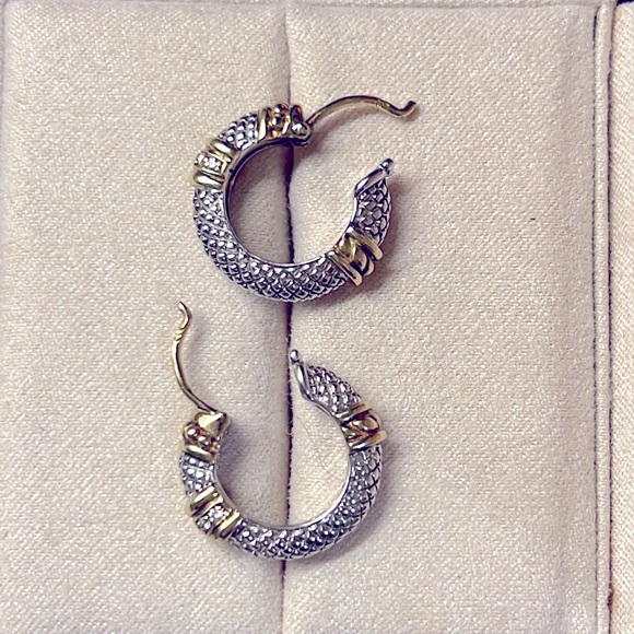 Sparkle this Summer!  Sterling silver hoop earrings w/diamonds and 18 kg accents - Picture 3 of 6